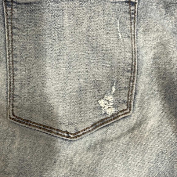 Old Navy Boyfriend Straight Embroidered Detail Distressed Patches 24 Plu… - Picture 15 of 16